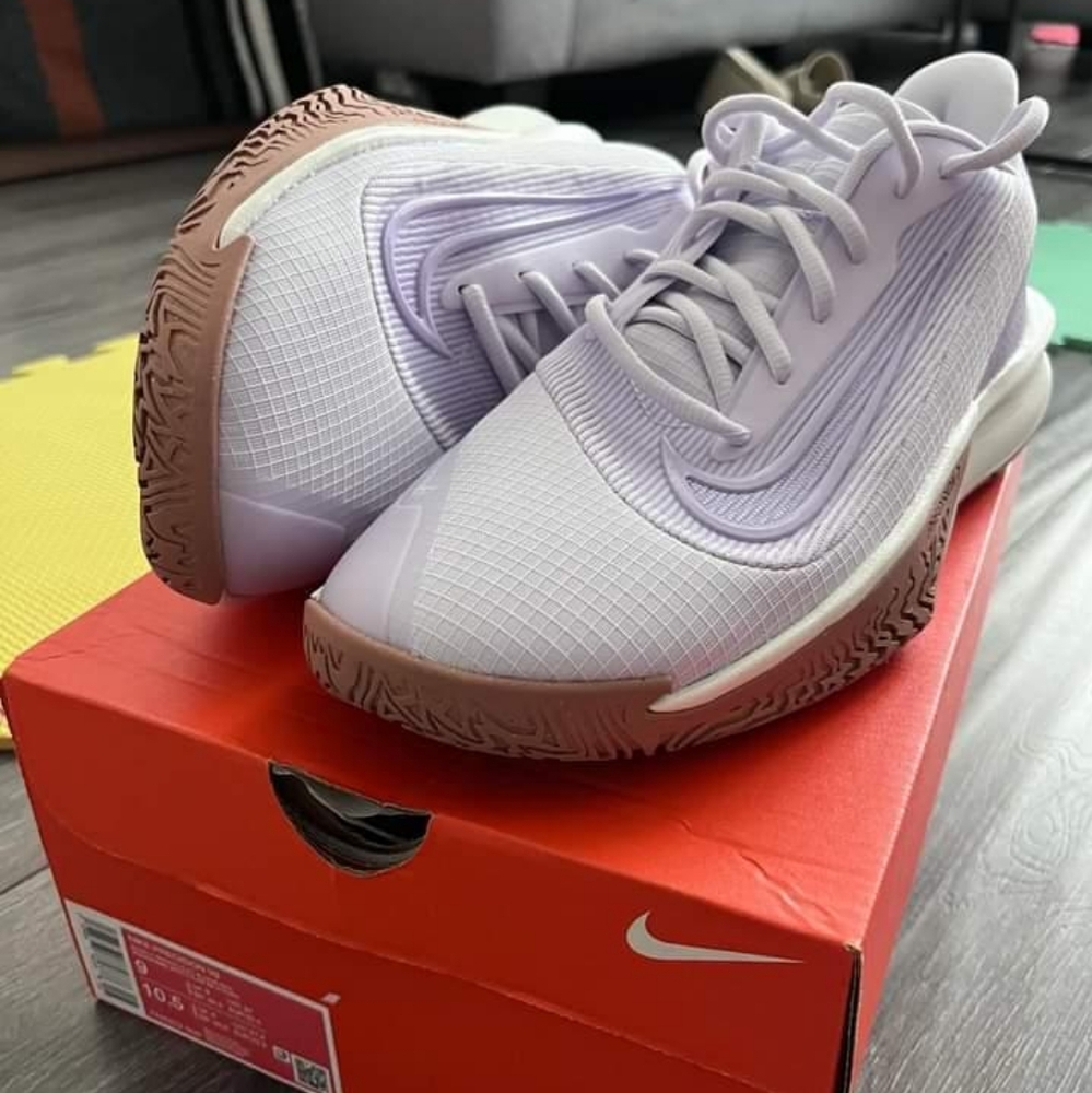 SOLD | Nike Precision 7